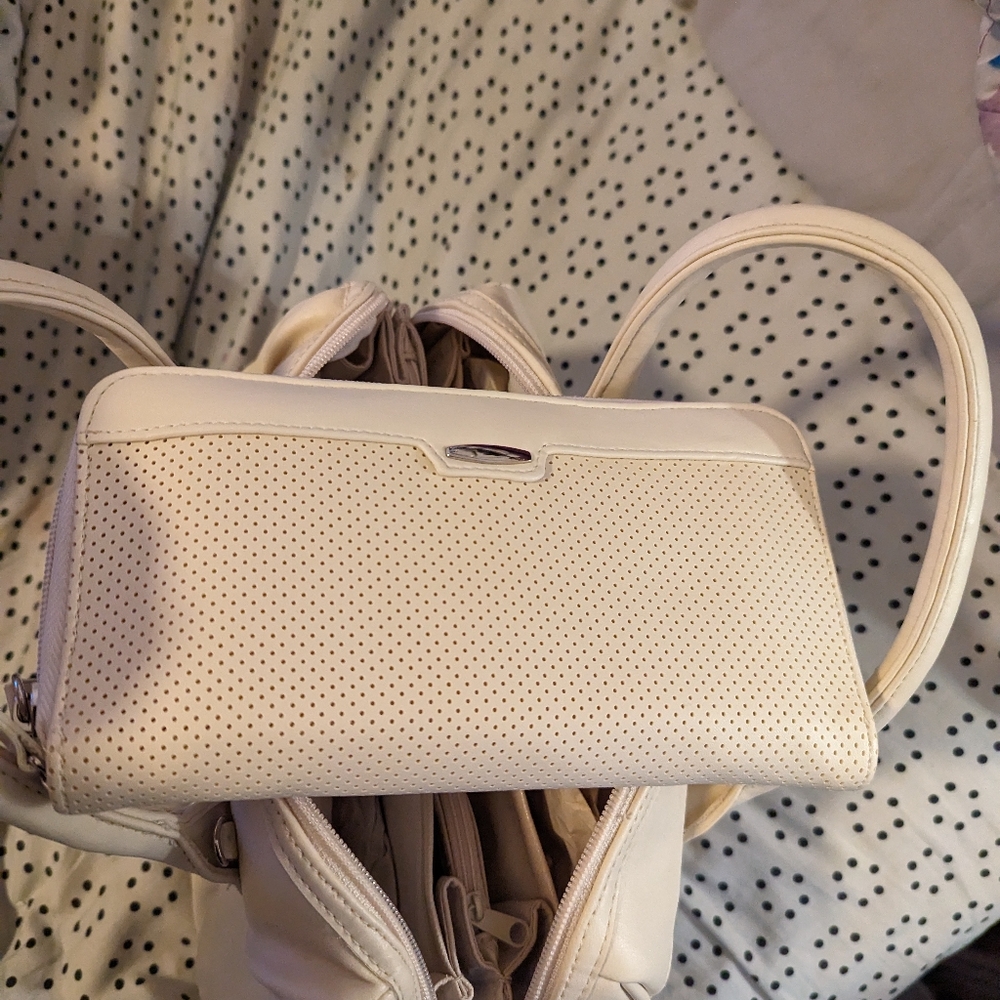 Purse - Picture 4 of 7